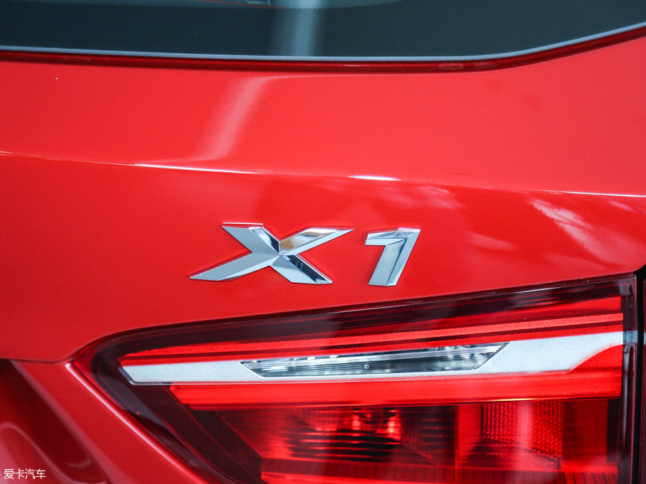 2016��RX1 sDrive20Li ���A��