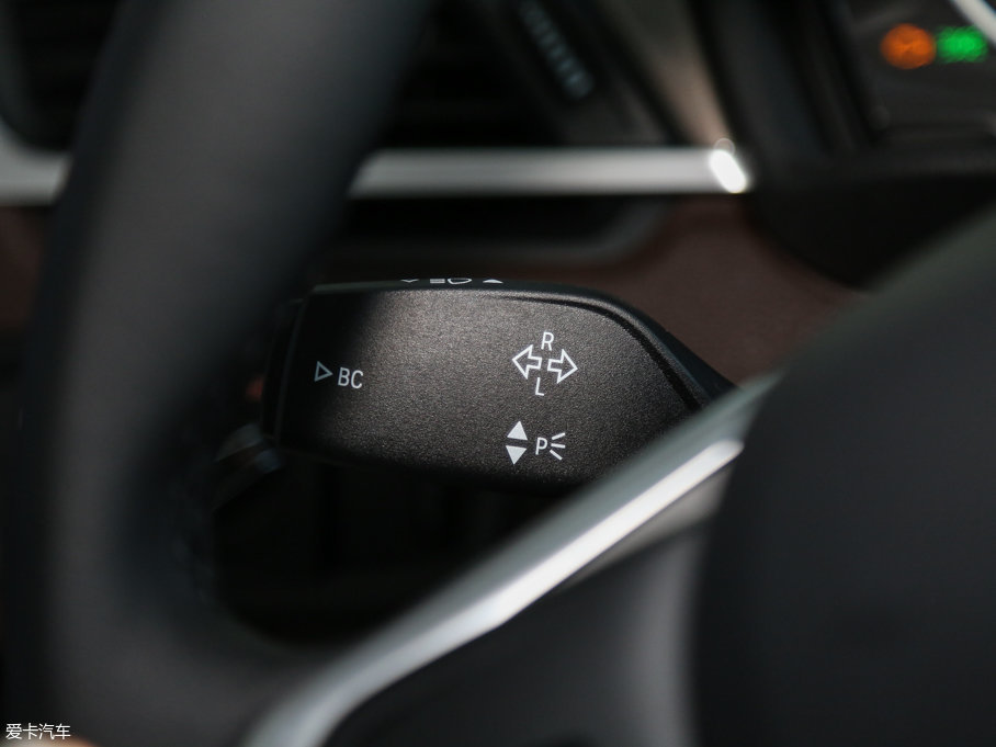 2016��RX1 sDrive20Li ���A��