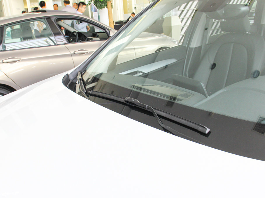 2016��RX1 sDrive18Li ������