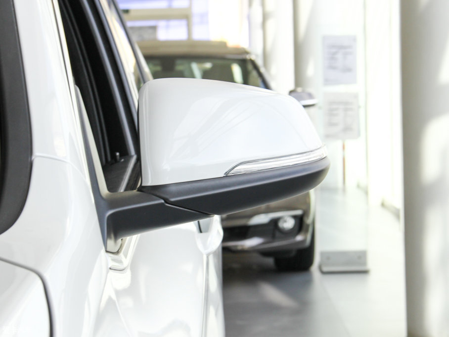 2016RX1 sDrive18Li 