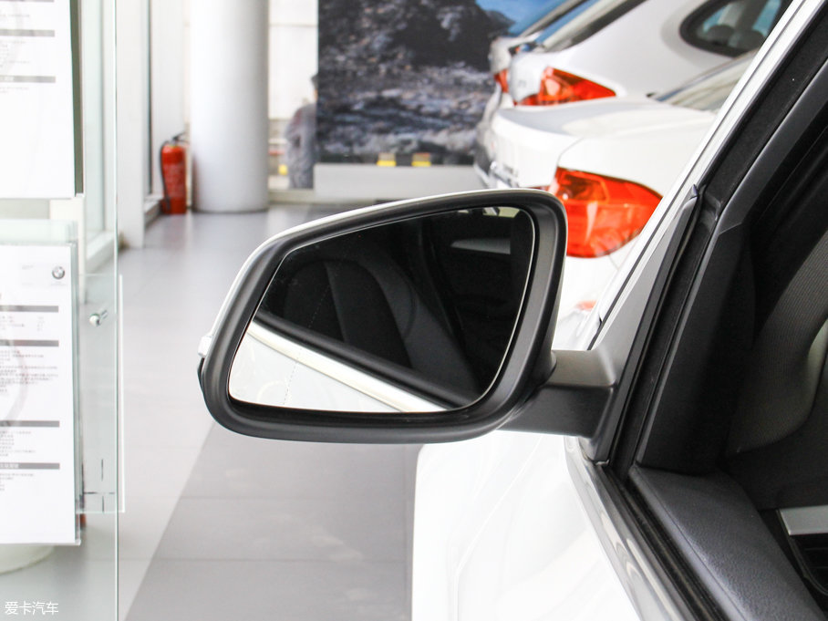 2016RX1 sDrive18Li 