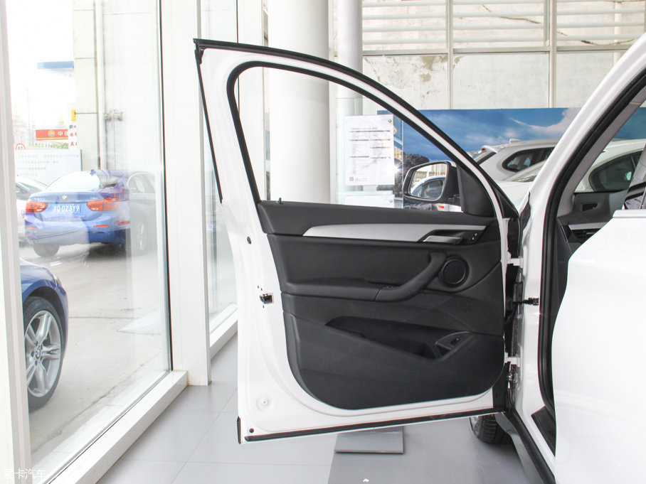 2016RX1 sDrive18Li 