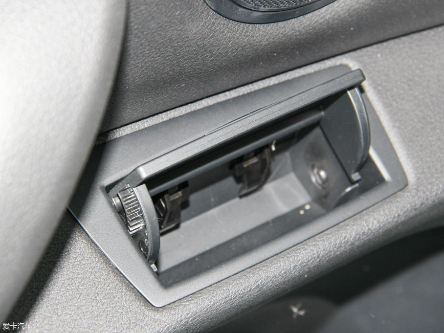 2016��RX1 sDrive18Li ������