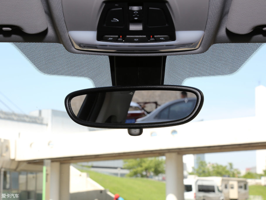 2016RX1 sDrive18Li A