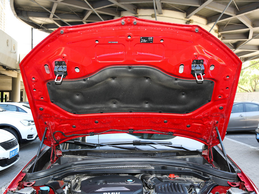 2016��RX1 sDrive18Li ���A��