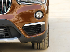 2016xDrive20Li A ǰF