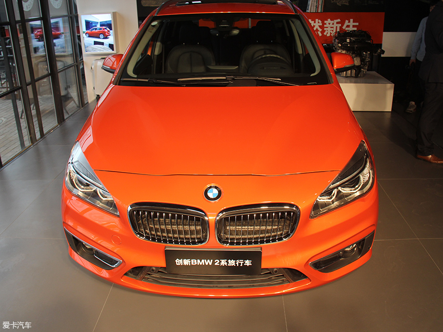 2016R2ϵ܇ 220i AOӋb