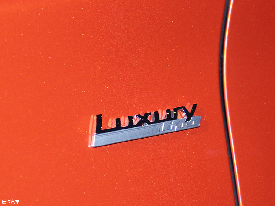 2016R2ϵ܇ 220i AOӋb