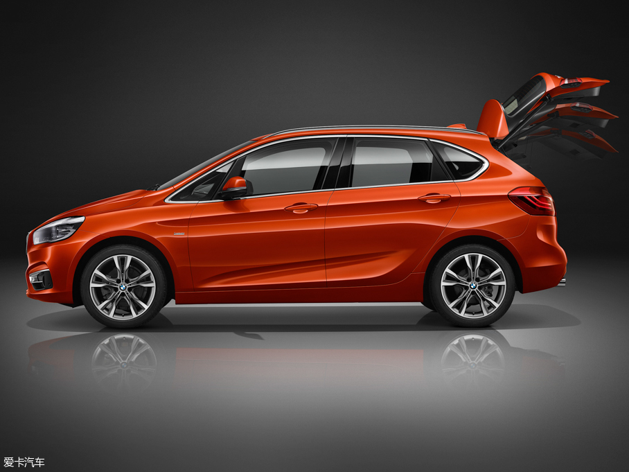 2016R2ϵ܇ 220i AOӋb