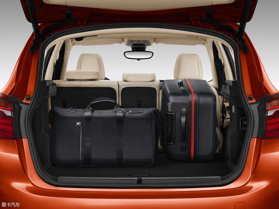 2016R2ϵ܇ 220i AOӋb