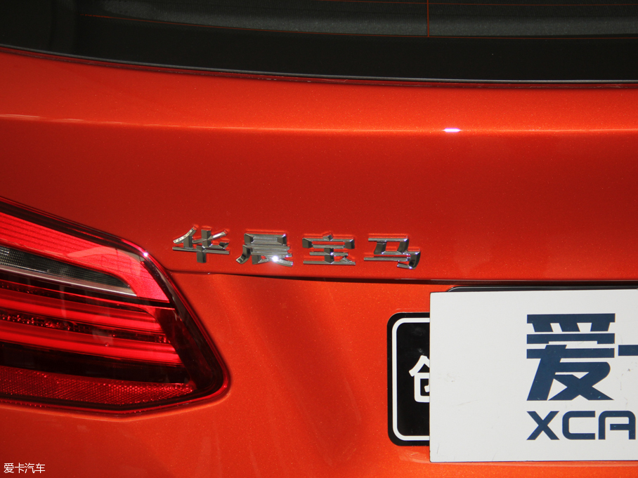 2016R2ϵ܇ 218i \OӋb