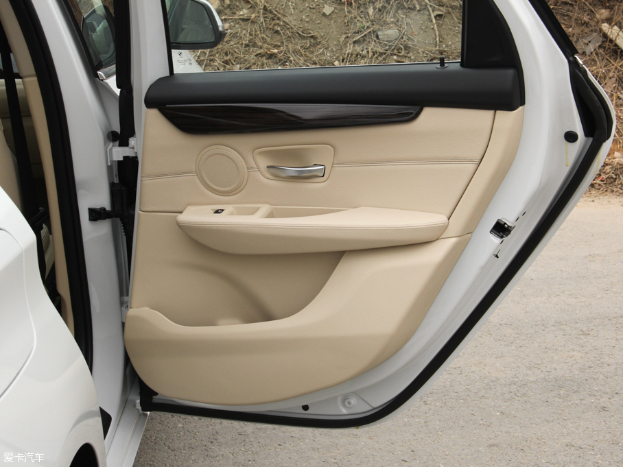 2016R2ϵ܇ 220i I