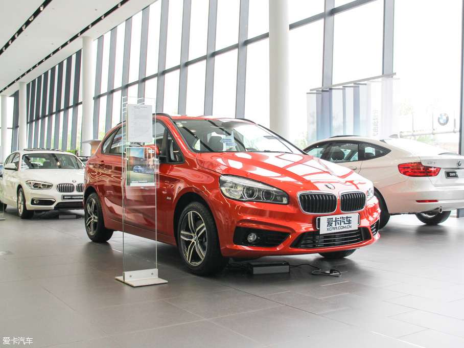 2016R2ϵ܇ 218i \OӋb