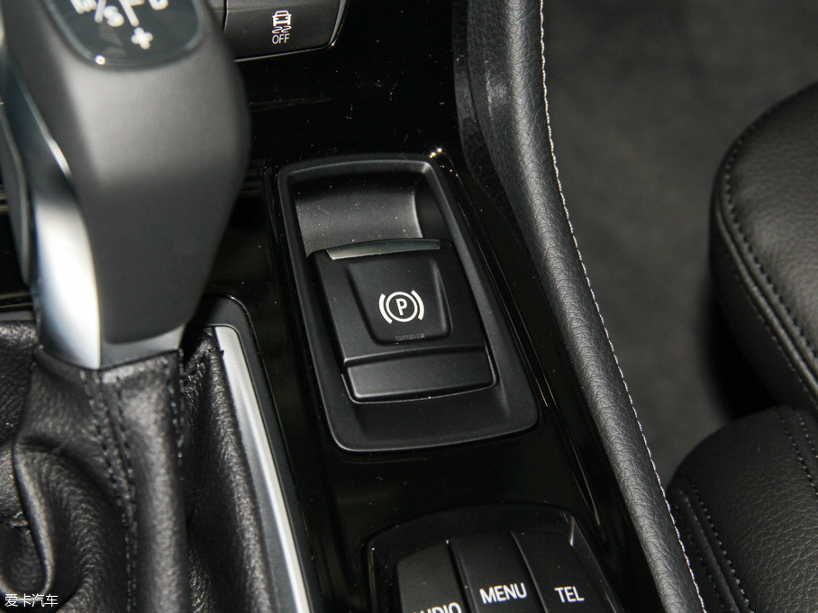 2016R2ϵ܇ 218i \OӋb