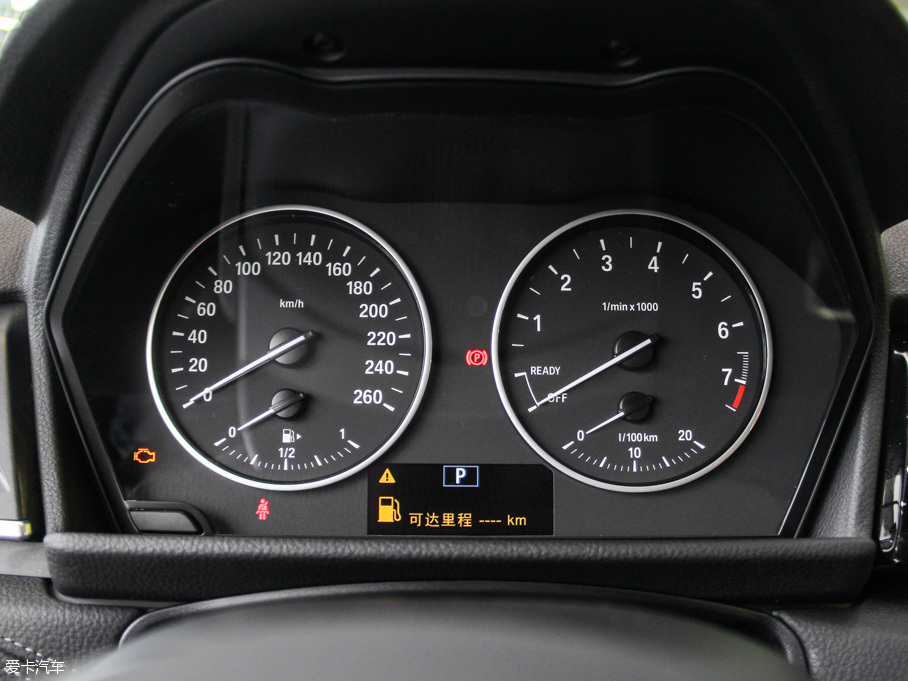 2016R2ϵ܇ 218i \OӋb