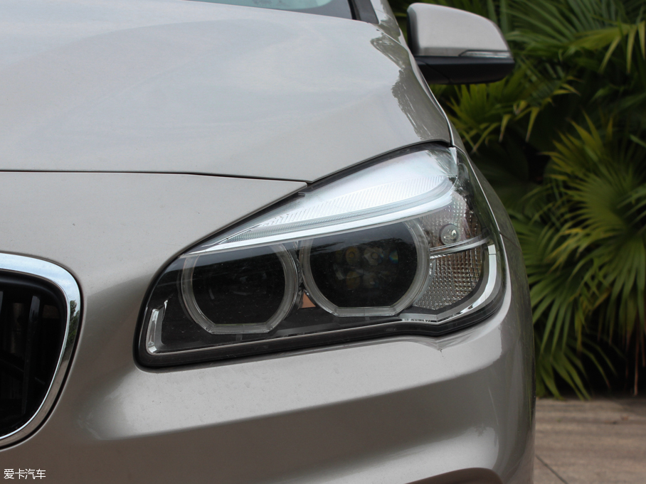 2016R2ϵ܇ 220i AOӋb