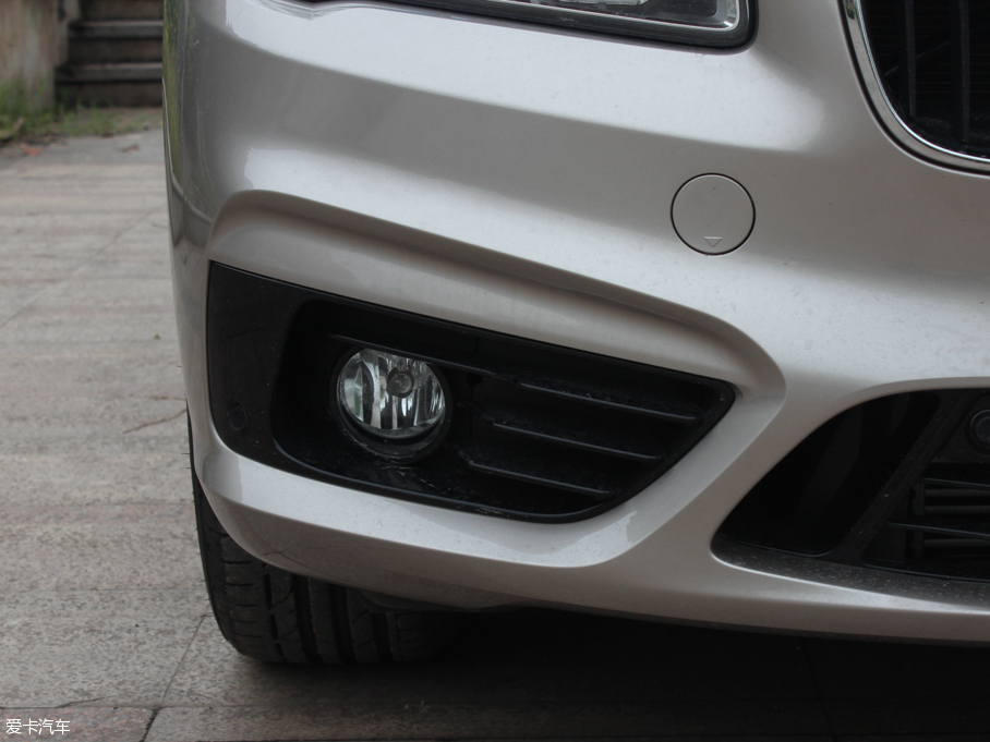 2016��R2ϵ����܇ 220i ���A�OӋ���b