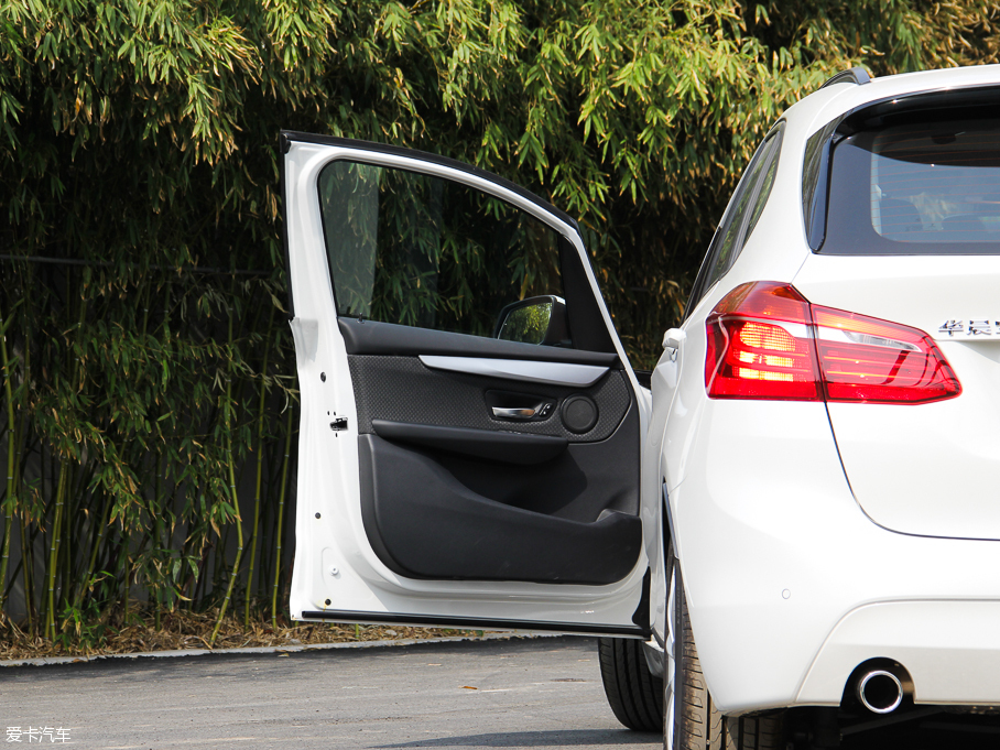 2016R2ϵ܇ 218i r