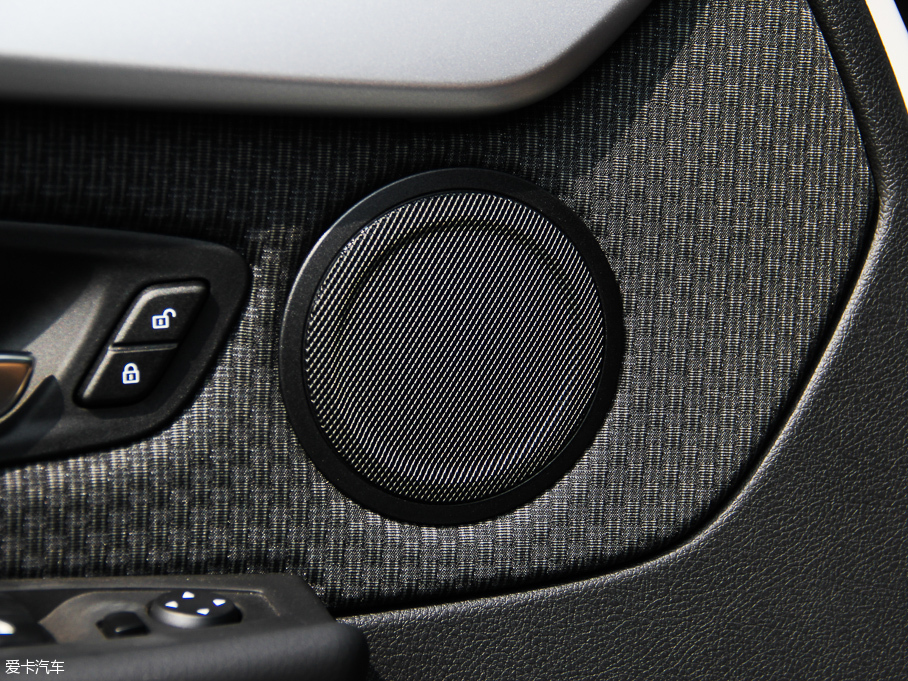 2016R2ϵ܇ 218i r(sh)