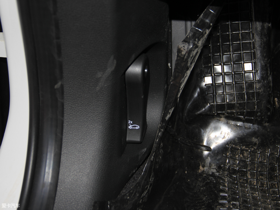 2016��R2ϵ����܇ 218i �r(sh��)����