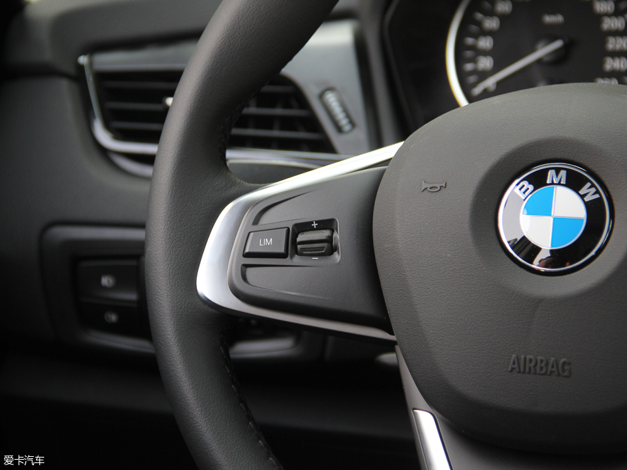 2016R2ϵ܇ 218i r