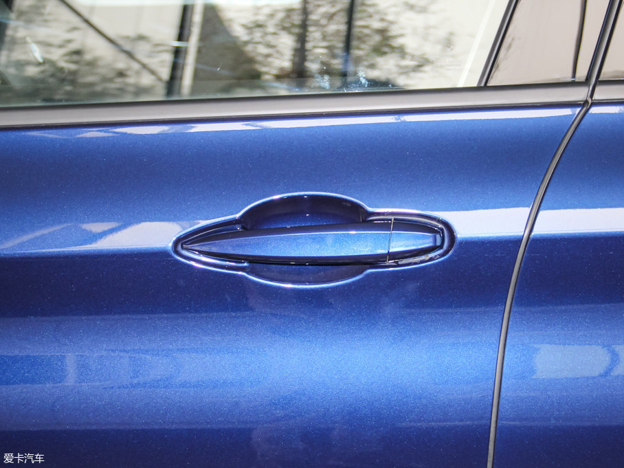 2016R2ϵ܇ 218i I