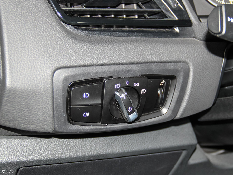 2016R2ϵ܇ 218i I(lng)