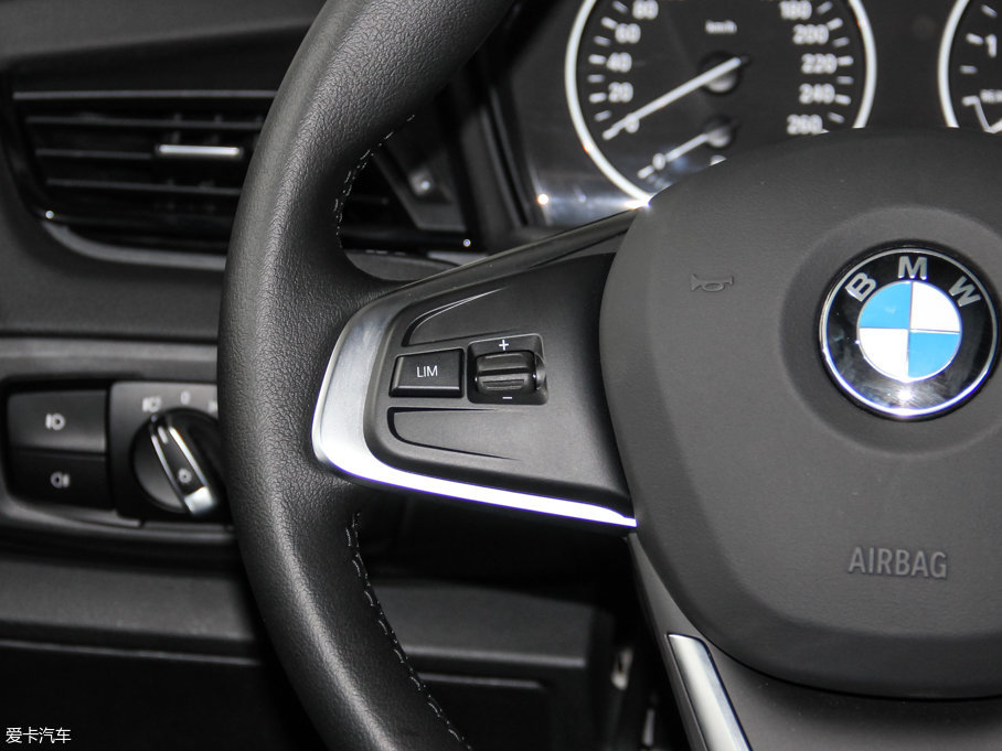 2016R2ϵ܇ 218i I