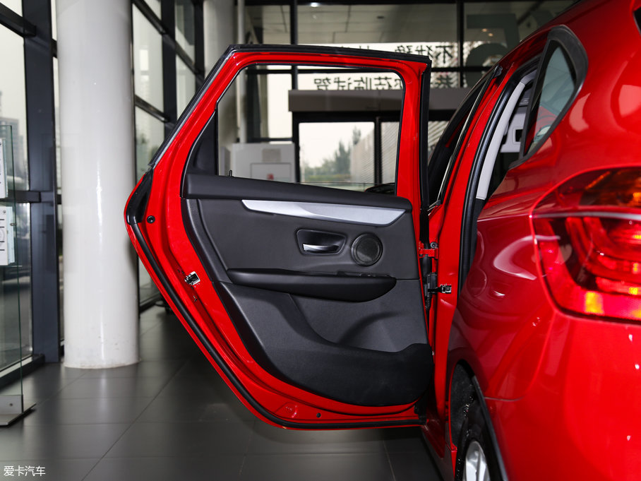 2016R2ϵ܇ 218i I