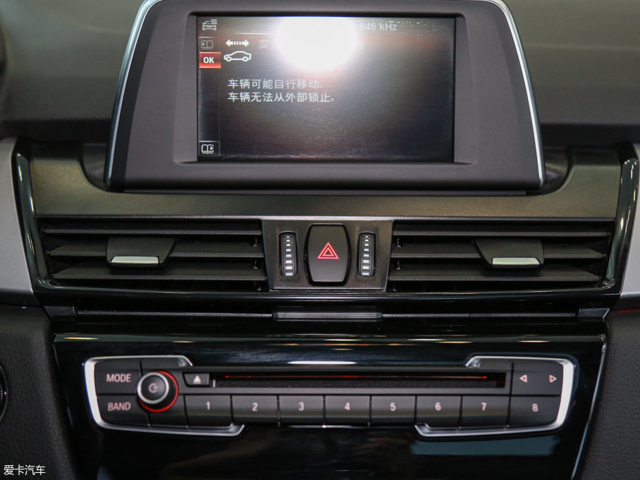 2016��R2ϵ����܇ 218i �\���OӋ���b