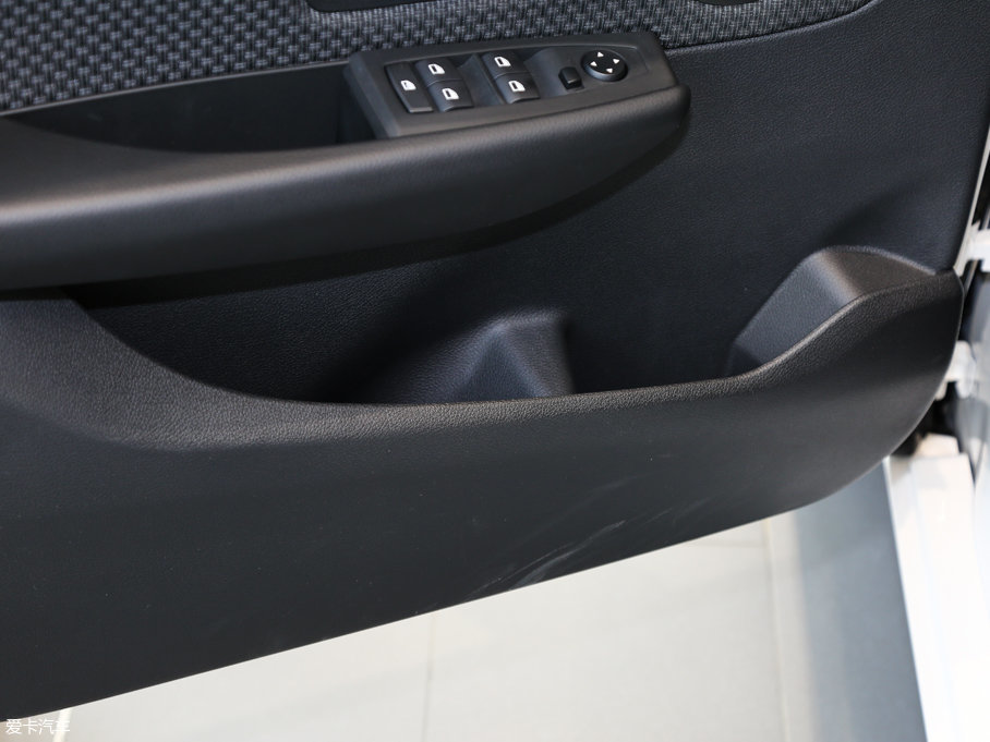 2016R2ϵ܇ 218i I