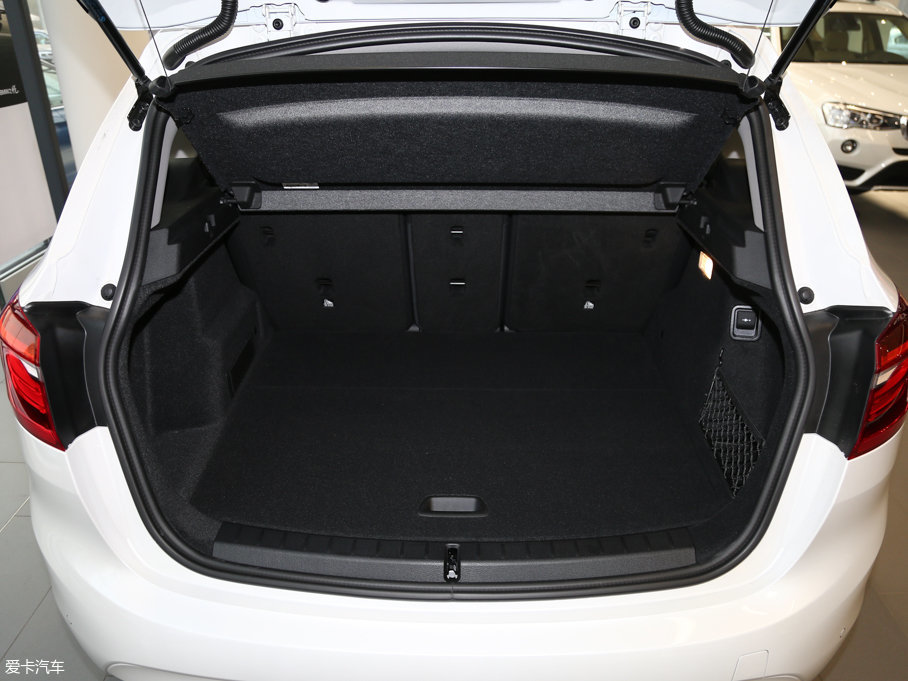 2016R2ϵ܇ 218i I(lng)