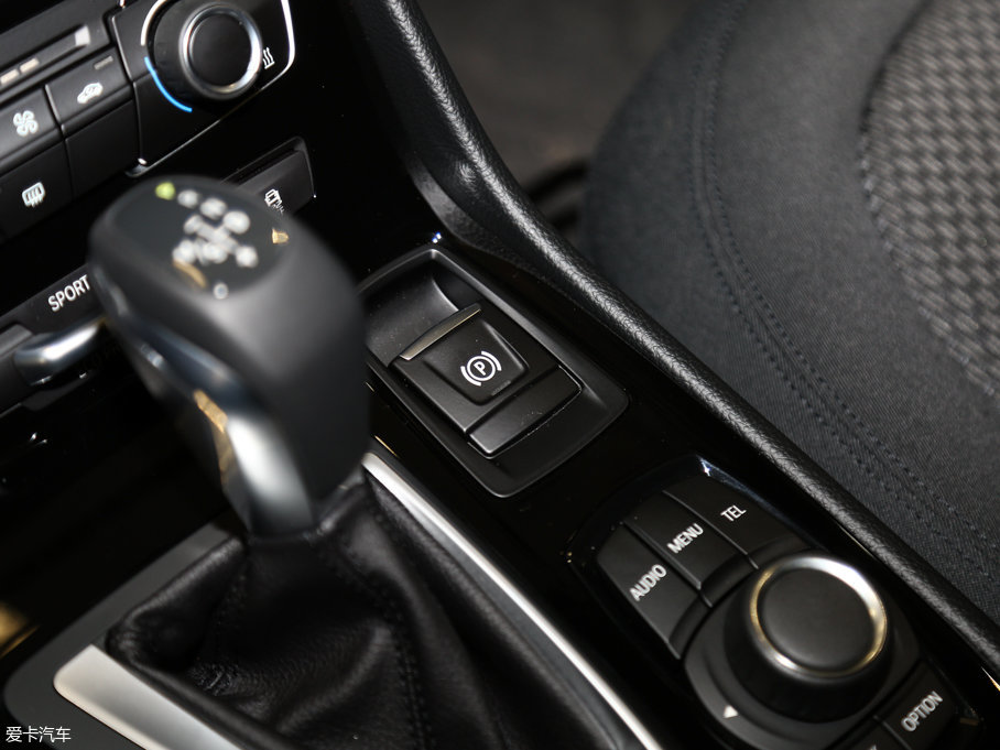 2016R2ϵ܇ 218i I