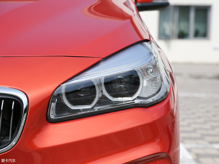 2016R2ϵ܇ 220i AO(sh)Ӌb