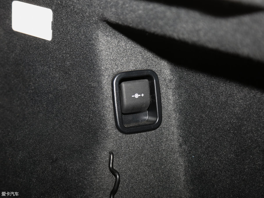 2016R2ϵ܇(ch) 220i AO(sh)Ӌ(j)b