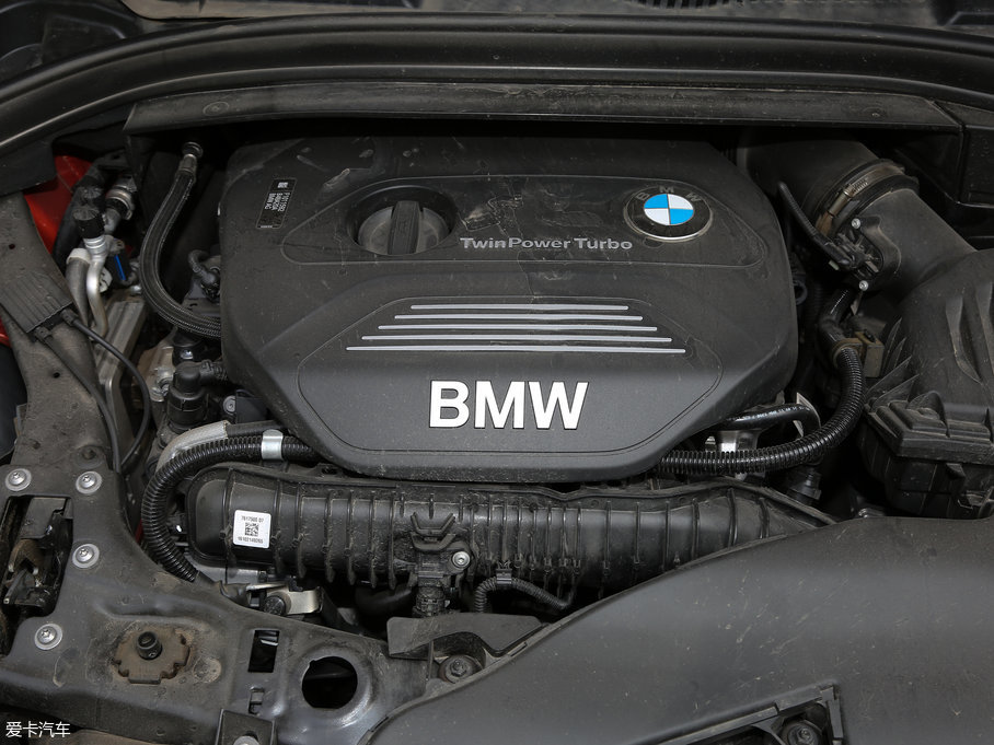 2016R2ϵ܇ 220i AOӋb