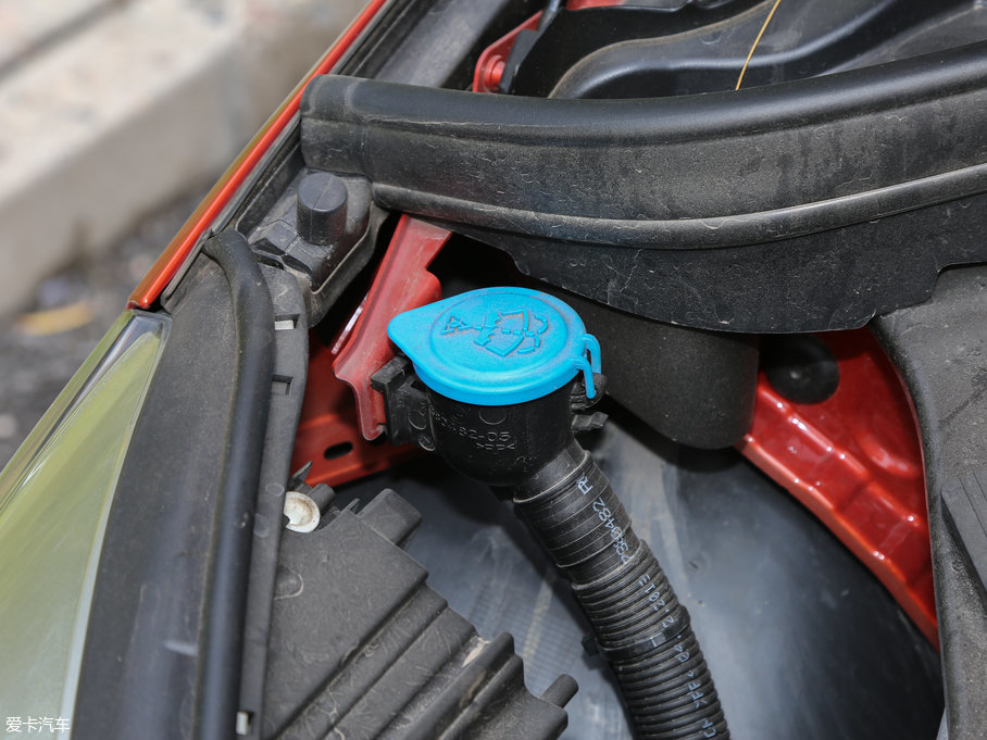 2016R2ϵ܇ 220i AOӋb