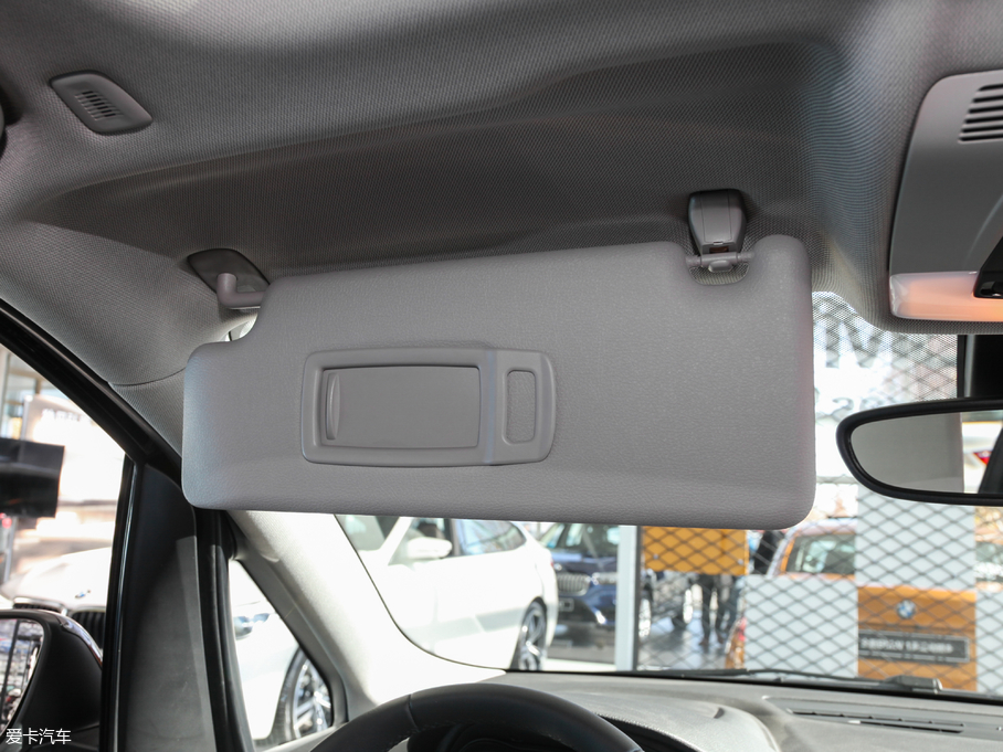 2016R2ϵ܇ 218i I