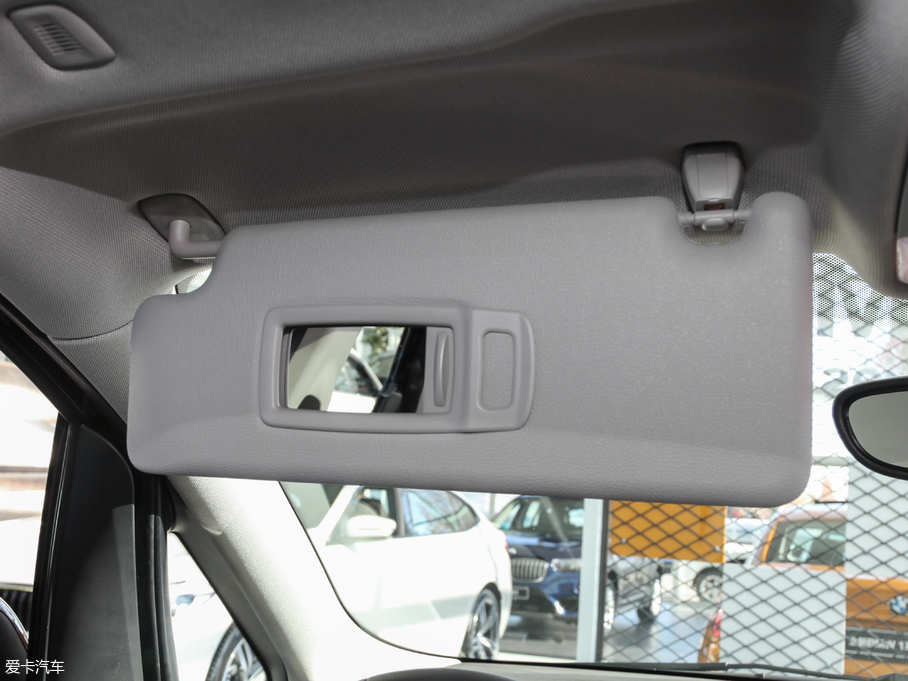 2016R2ϵ܇ 218i I(lng)