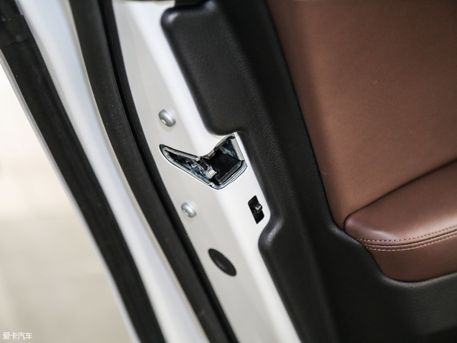 2017R5ϵ 525Li AOӋb