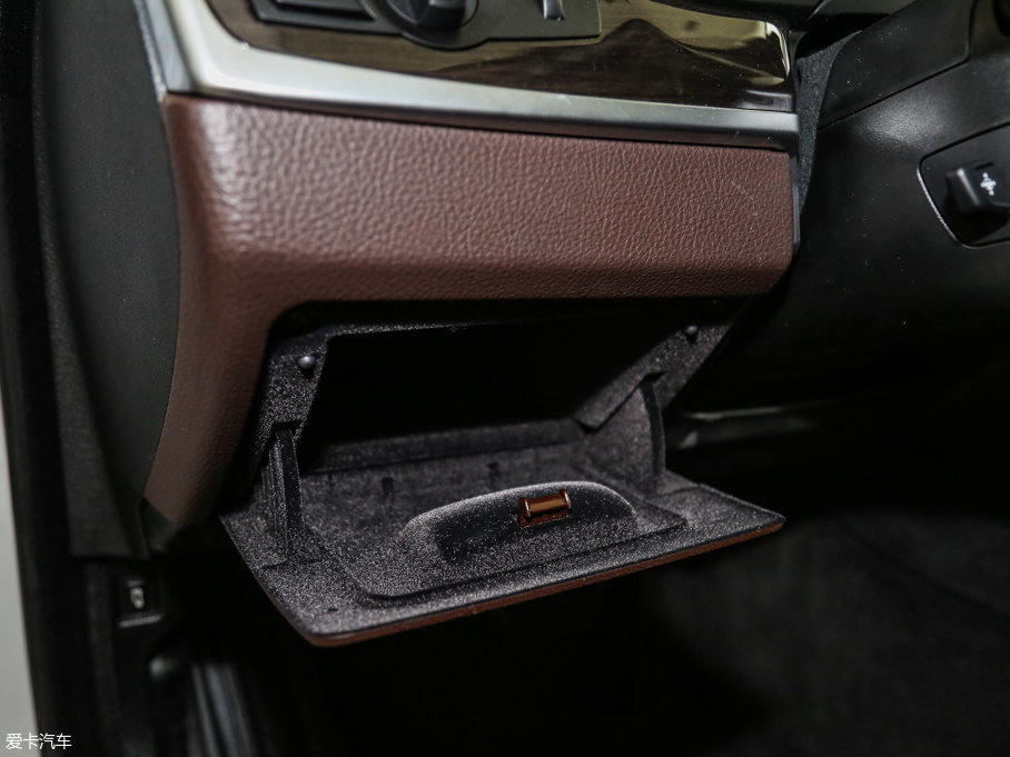 2017R5ϵ 525Li AOӋb