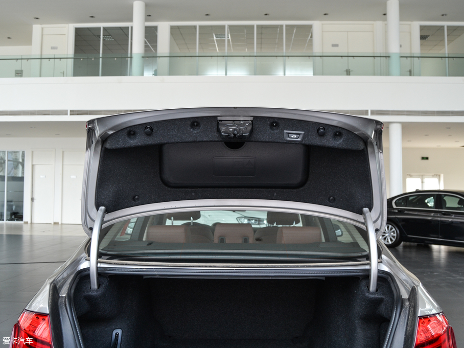 2017R5ϵ 525Li I(lng)