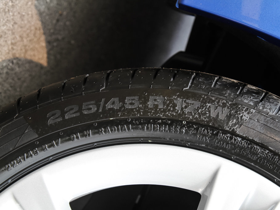 2017R1ϵ 118i OӋb