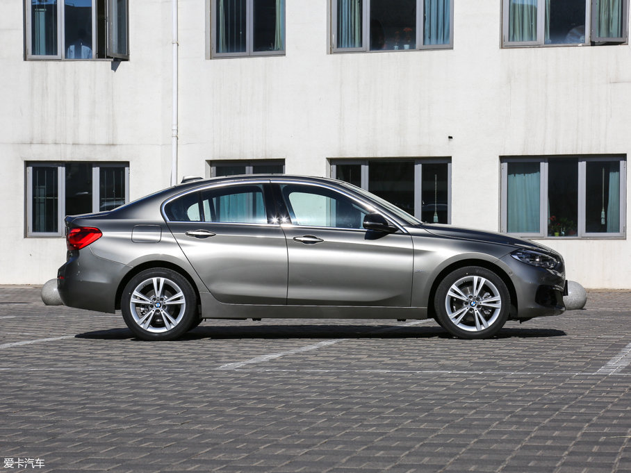 2017R1ϵ 118i OӋb