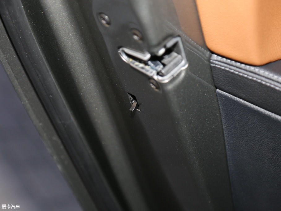 2017R1ϵ 118i OӋb