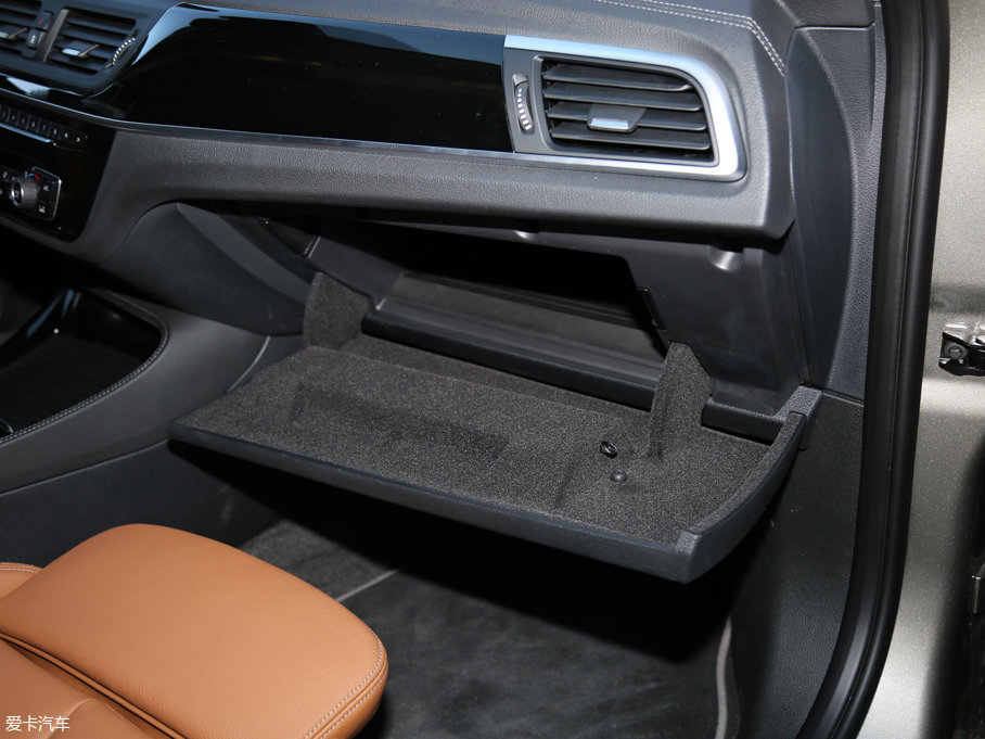 2017R1ϵ 118i OӋb