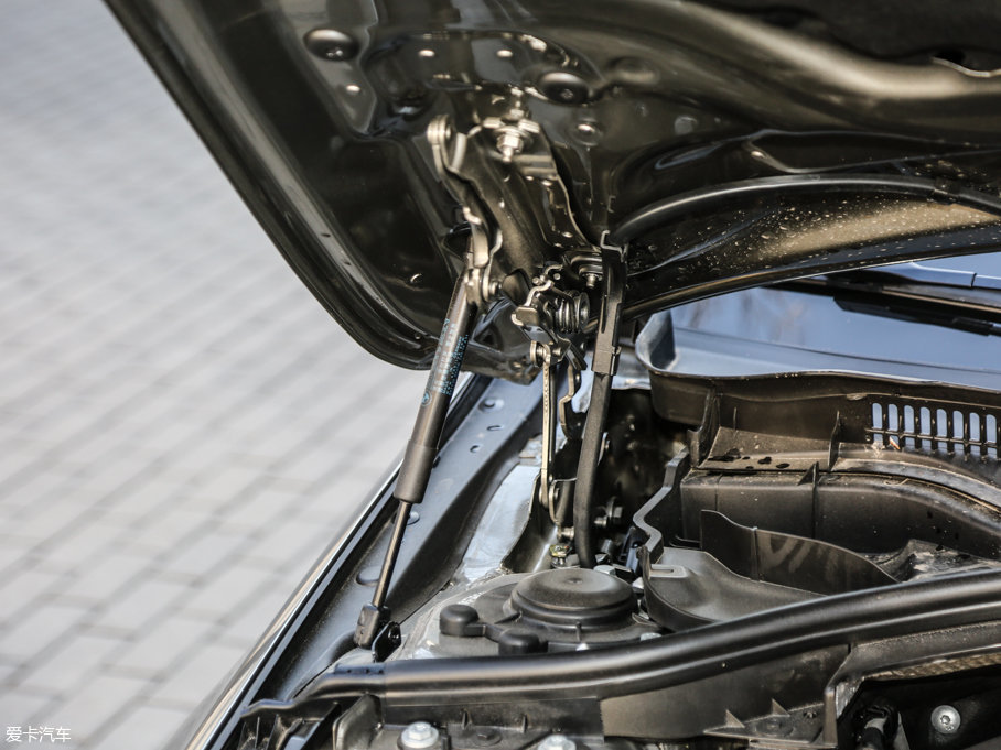 2017R1ϵ 118i OӋb