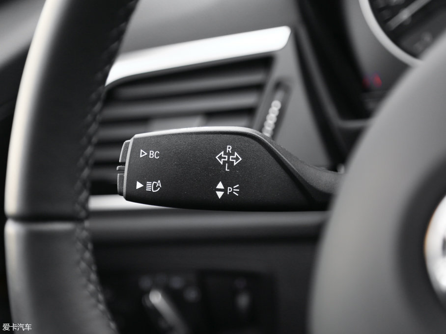 2017R1ϵ 118i OӋb