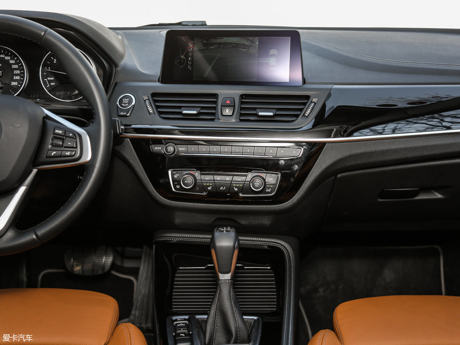 2017R1ϵ 118i OӋb