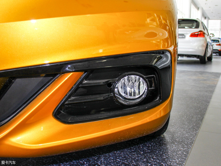 2017R1ϵ 118i OӋb